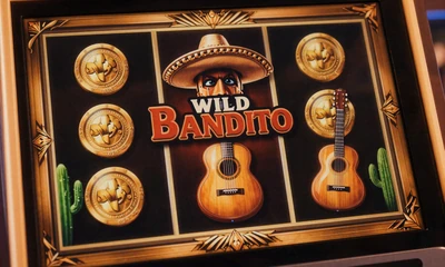Wild Bandito Slot mit mexikanischen Banditen-Thema und Goldm&uuml;nzen im Beef Casino